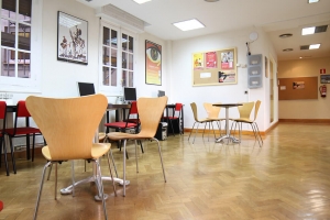 UNSERE SCHULE IN MADRID DQ 05