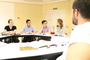 UNSERE SCHULE IN MADRID DQ 12