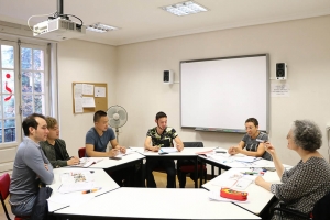 我们在马德里的学校 DQ 14