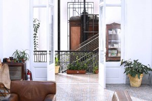 Escuela Montevideo 2 - Detalle escalera